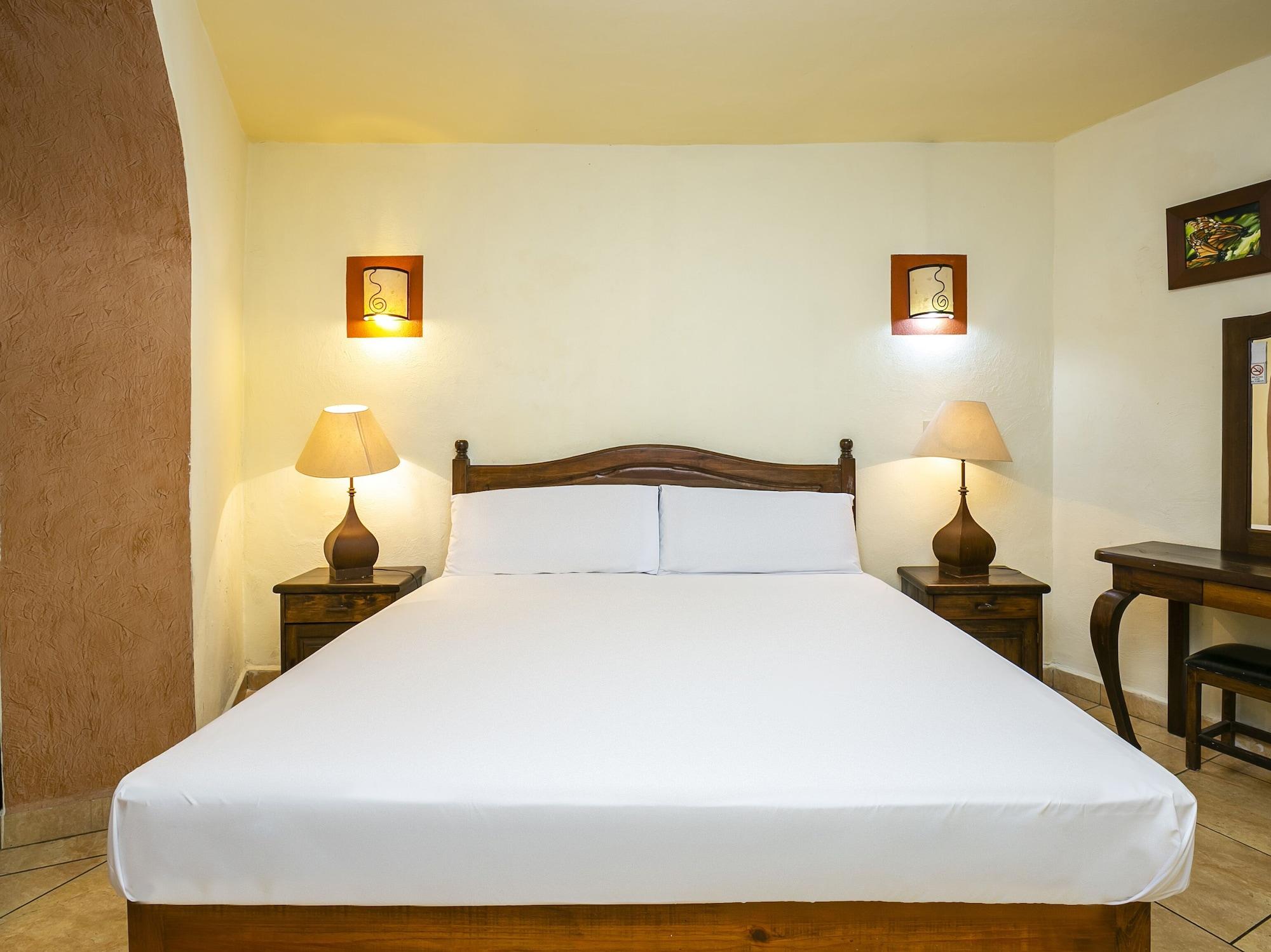 Hotel Casa Del Virrey & Suites モレリア エクステリア 写真