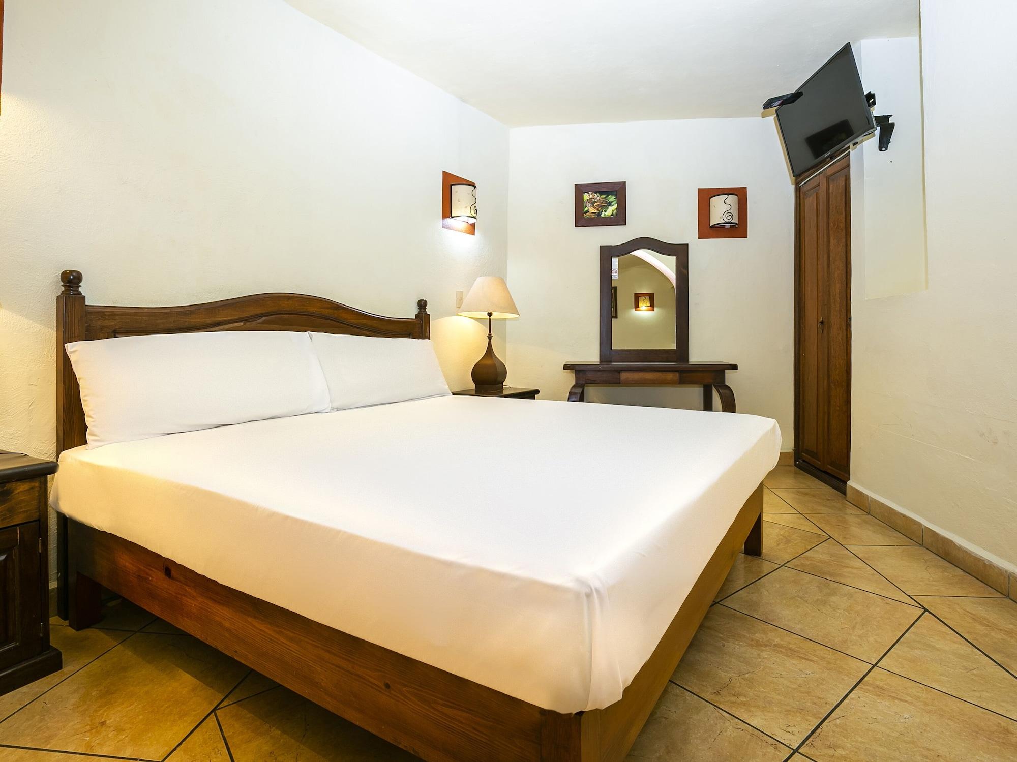 Hotel Casa Del Virrey & Suites モレリア エクステリア 写真