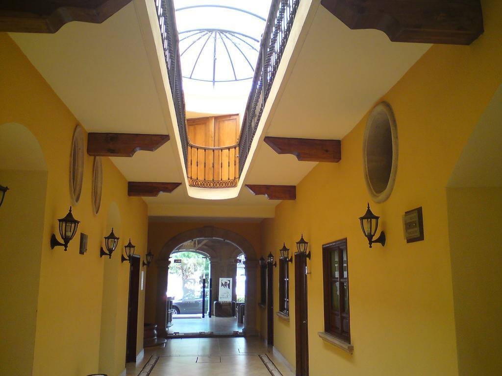 Hotel Casa Del Virrey & Suites モレリア エクステリア 写真